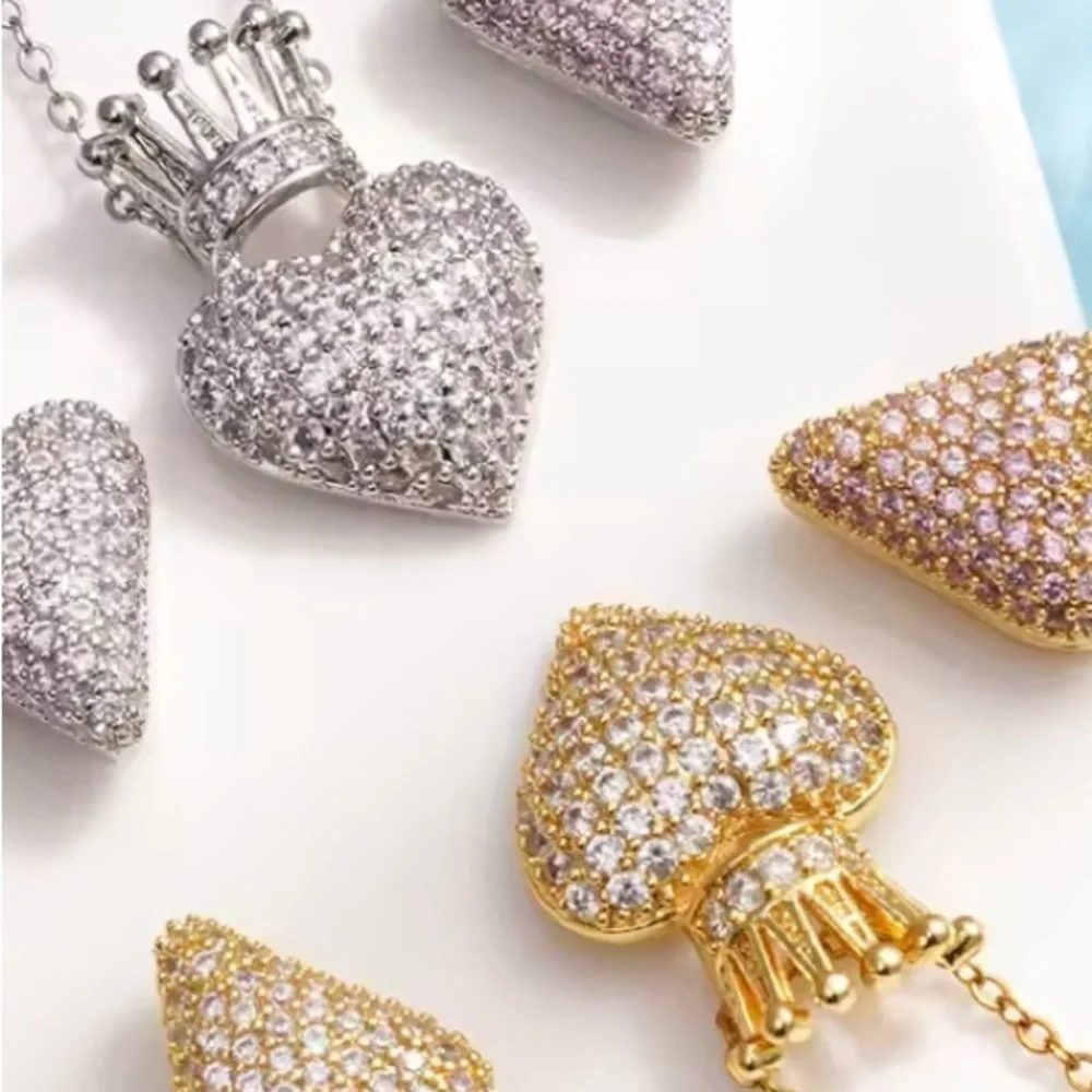 18K White Gold Heart & Crown Pendant Necklace With Pave Diamond Inlay